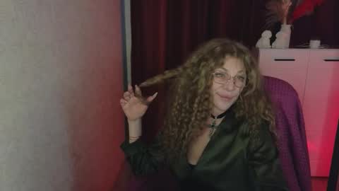 Bella online show from March 17, 4:01 pm