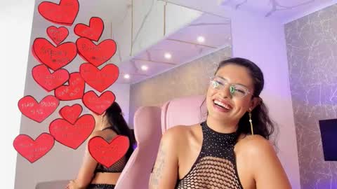 bellaagrace online show from February 6, 8:07 am