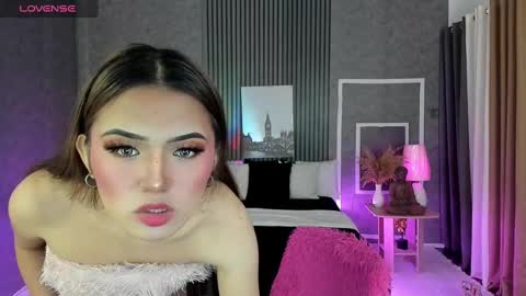 Bella online show from March 10, 6:12 pm