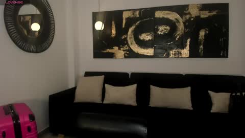 Snapshot of bellacarteer_ chatting on February 25, 10:37 am Bella C online show from February 25, 10:37 am