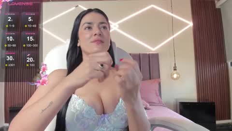 Bella Clair online show from April 14, 3:59 pm