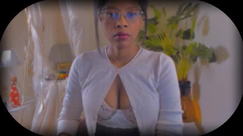 Snapshot of bellahproudly chatting on October 20, 5:51 pm Bellah online show from October 20, 5:51 pm
