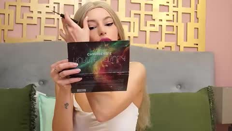 BellaNoirX online show from February 23, 5:09 am