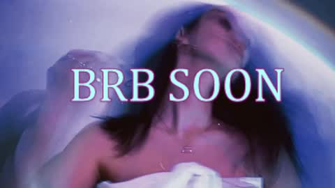 bellaparker_ online show from May 13, 12:04 pm