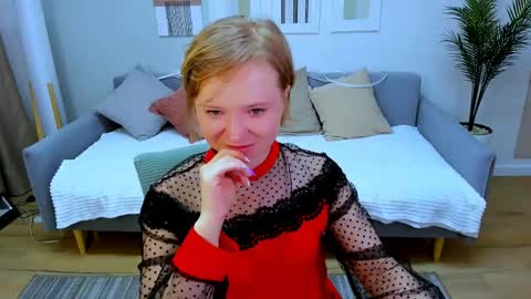 bellasmittssy online show from April 19, 4:02 am