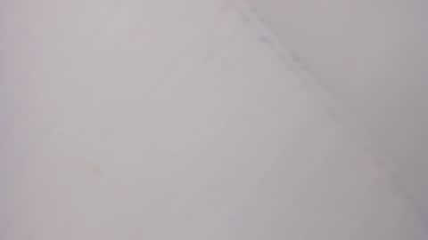 laukyubey             online show from April 19, 1:12 pm