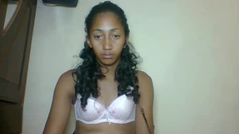 belle_annah online show from May 16, 1:57 am