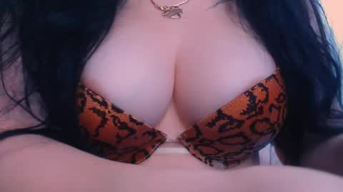 Hello I am kind friendly and cute girl online show from January 11, 9:15 am