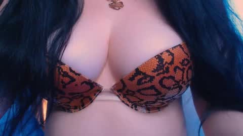Hello I am kind friendly and cute girl online show from January 11, 12:18 pm