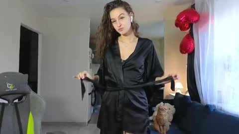 Snapshot of bellewild757 chatting on October 10, 5:02 am BelleWild online show from October 10, 5:02 am