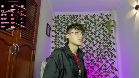 Neon online show from January 19, 12:59 pm