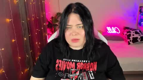 LinaBoo online show from November 1, 6:51 pm