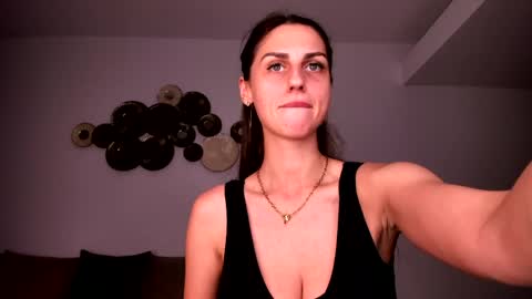 OnlyFans belovedkhlloe  online show from May 17, 5:11 pm