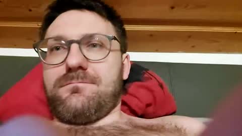 Snapshot of ben00189 chatting on January 15, 6:40 pm ben00189 online show from January 15, 6:40 pm