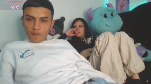 Tiffany and Bengie online show from December 15, 2:51 am