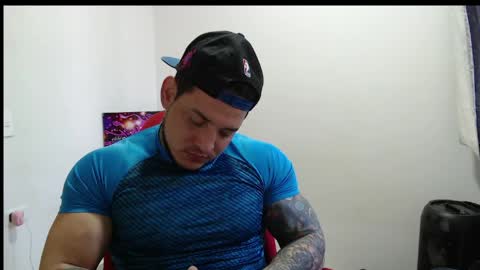 benjamin_isaac online show from March 25, 2:24 pm