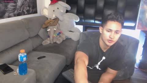 benjamincooperk online show from March 31, 8:15 am