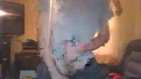 Snapshot of benjammin11311 chatting on December 16, 4:27 pm Benjammin online show from December 16, 4:27 pm