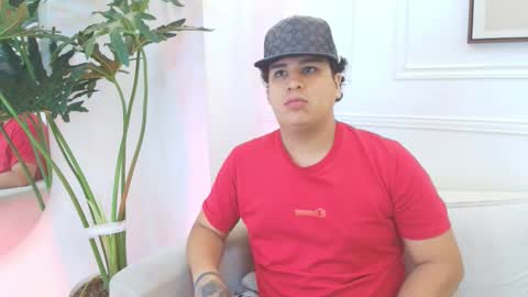 bennett_alejoo online show from December 19, 8:04 pm