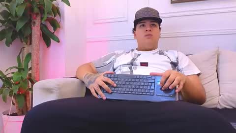 bennett_alejoo online show from February 27, 3:32 am