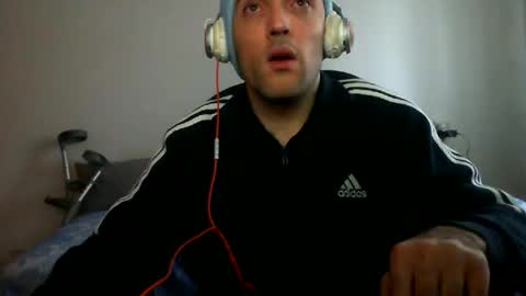 bentish online show from December 5, 1:42 pm