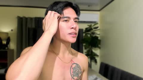 Snapshot of bentlyfuck chatting on October 10, 6:47 pm bentlyfuck online show from October 10, 6:47 pm