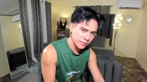 Snapshot of bentlyfuck chatting on March 3, 5:20 pm bentlyfuck online show from March 3, 5:20 pm