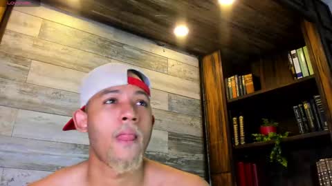 bento_fox online show from April 21, 3:35 am