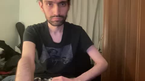 berceuse111 online show from February 15, 9:52 am