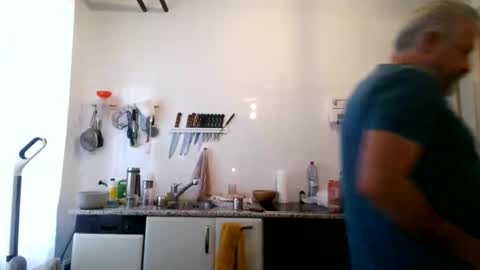 Martin online show from November 14, 7:21 am