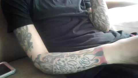 Snapshot of bertdollaz757 chatting on February 9, 2:40 pm ToxicPipe757 online show from February 9, 2:40 pm