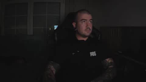 berto3389 online show from December 1, 8:51 pm