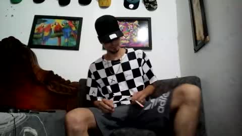 Andres online show from February 25, 8:53 pm