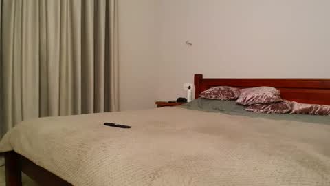 Snapshot of betty_sw chatting on March 12, 3:29 pm betty_sw online show from March 12, 3:29 pm