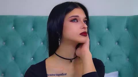 Snapshot of beverlyyork chatting on September 9, 6:24 am Beverly online show from September 9, 6:24 am