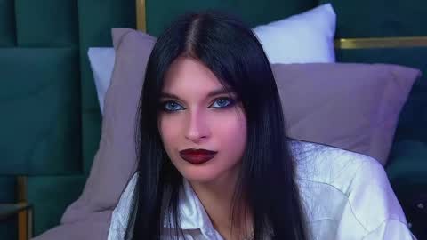 Beverly online show from May 19, 6:15 pm