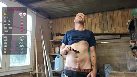 Snapshot of bi_french69 chatting on October 11, 9:25 am My name is David and if you like public exhibitions you wont be disappointed with me LoL - My favorite vibes is 44 online show from October 11, 9:25 am