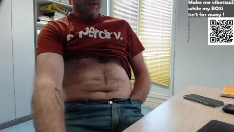 Snapshot of bi_french69 chatting on January 21, 12:18 pm My name is David and if you like public exhibitions you wont be disappointed with me LoL - My favorite vibes is 44 online show from January 21, 12:18 pm