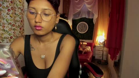 bianca and maxwell online show from December 19, 1:07 am