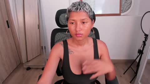 bianca and maxwell online show from February 28, 12:53 pm