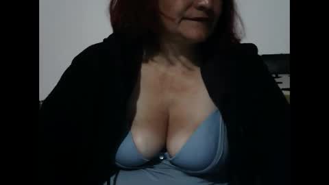 Snapshot of biancasteel chatting on September 19, 1:21 am biancasteel online show from September 19, 1:21 am