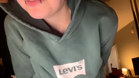 Ellie  online show from November 21, 2:42 am