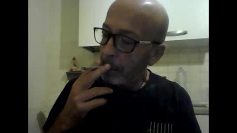 Snapshot of big23italy chatting on October 5, 6:22 am big23italy online show from October 5, 6:22 am