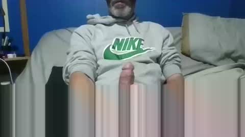 big9inchsnake online show from November 18, 7:44 am