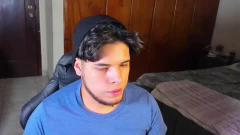 Logan Sprouse online show from December 13, 11:33 pm