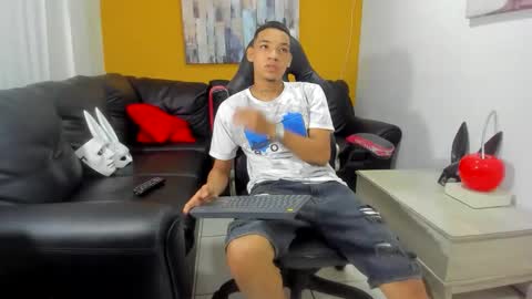 big_jhoonss_ online show from October 19, 3:00 am