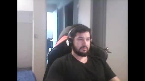 latinBoyHuge online show from April 1, 4:59 pm