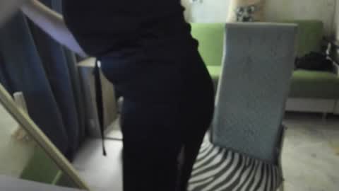 mom online show from September 29, 2:10 am