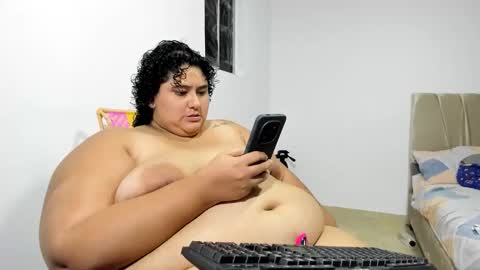 Milena And Luz online show from April 2, 12:29 am