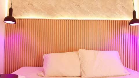 Snapshot of big_tits_in_your_face chatting on October 8, 8:15 pm Tell me Sophia  online show from October 8, 8:15 pm